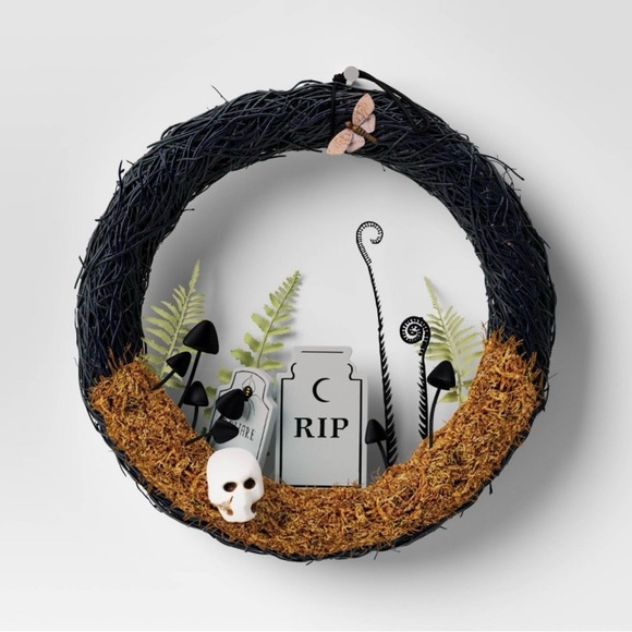 NWT - 16" Twig Tombstone Halloween Scene Wreath - Hyde & EEK! - Picture 5 of 8